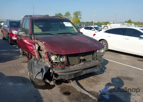 2005 Chevrolet Trailblazer Ls from USA, damaged, VIN 1GNDS13S752141584